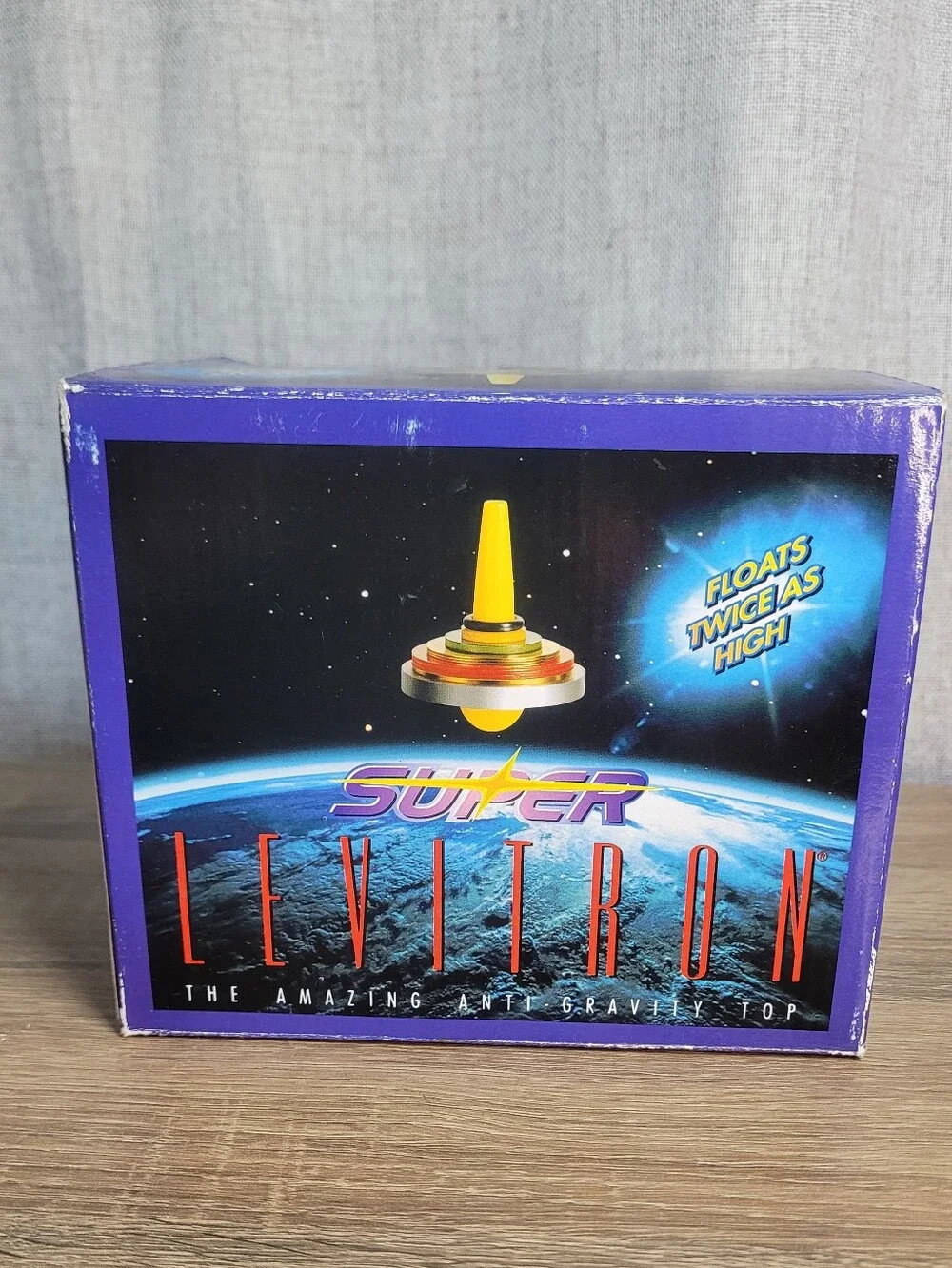 Super Levitrón Floating Anti-Gravity Top - Physics